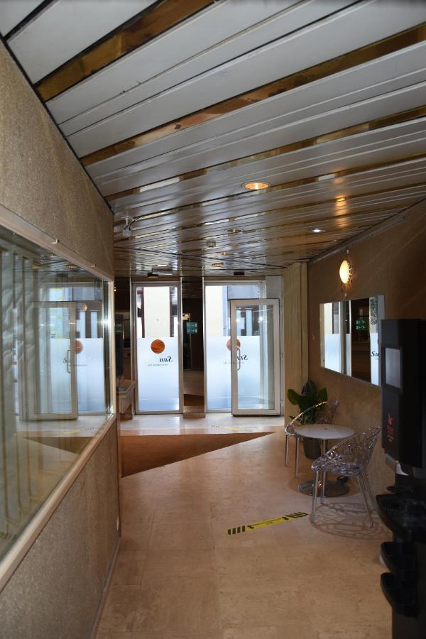 Sun Hotel Saint-Gilles Exterior foto
