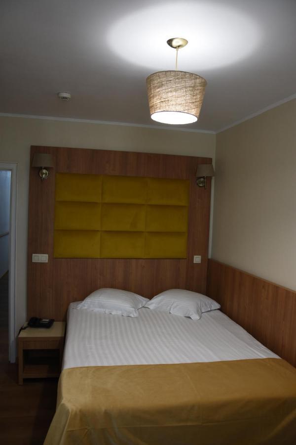 Sun Hotel Saint-Gilles Exterior foto