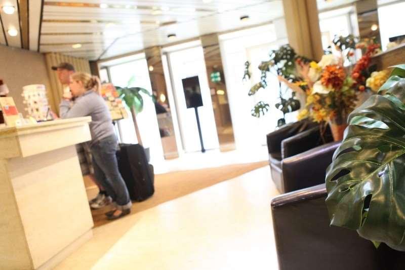 Sun Hotel Saint-Gilles Interior foto